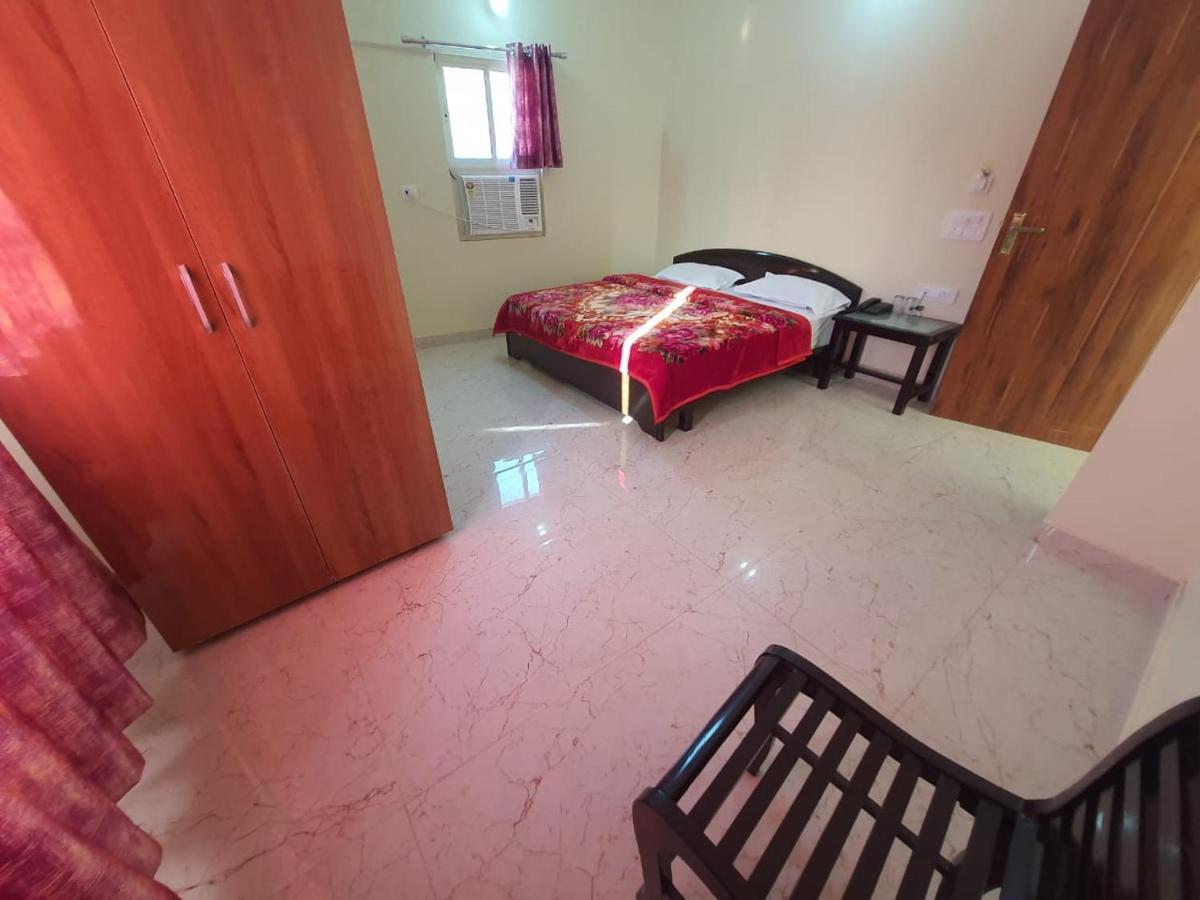 Hotel Govind Palace ริชิเคช ภายนอก รูปภาพ